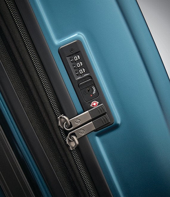 Octiv Large Spinner Suitcase