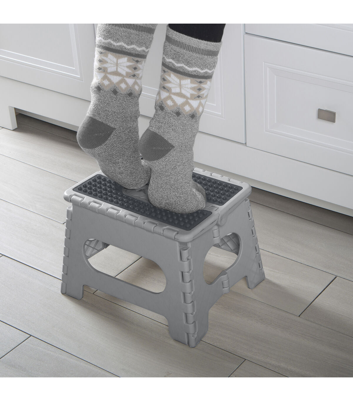 Simplify 9 Anti Skid Folding Step Stool
