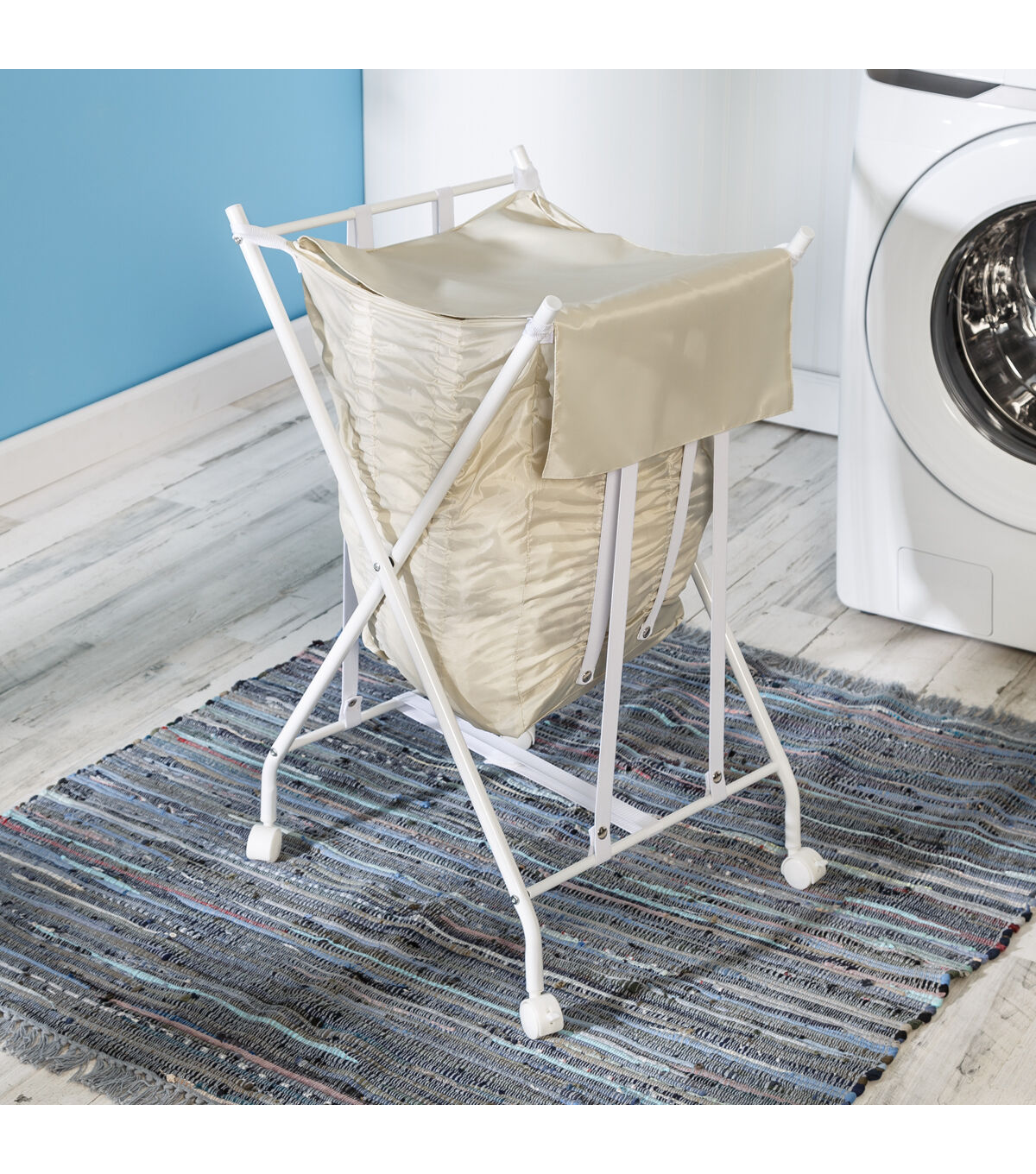 Honey Can Do 18 x 33 White & Natural No Bend Bounce Back Hamper