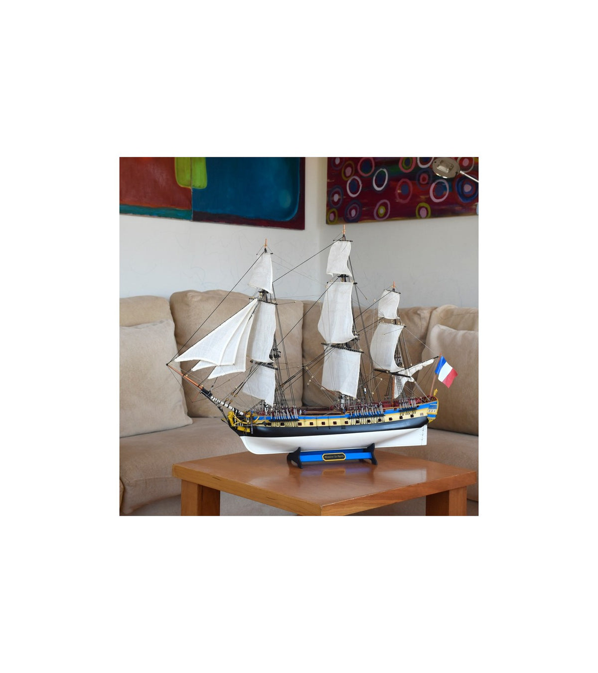 Gift Pack with Ship Model, Figurines and Paints: Hermione La Fayette