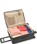 Baseline Medium Expandable Spinner Suitcase