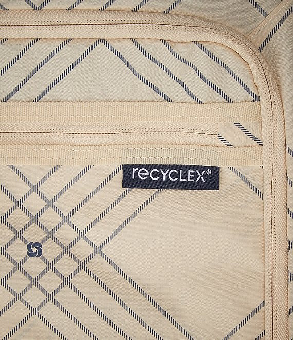 Virtuosa Wheeled Duffle Bag