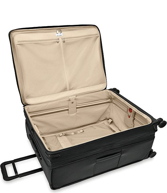 Baseline Extra Large Expandable Spinner Suitcase