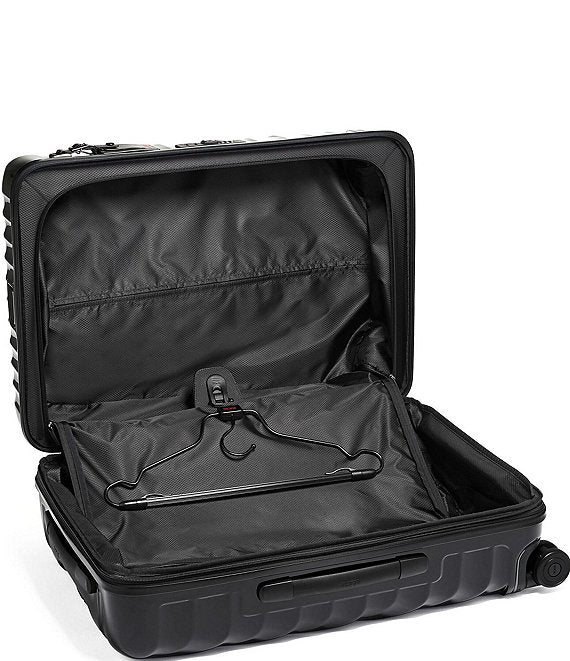 19 Degree Short Trip Expandable 4 Wheeled Packing Suitcase