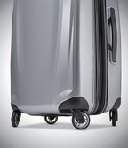 Winfield 3 DLX Medium Spinner Suitcase