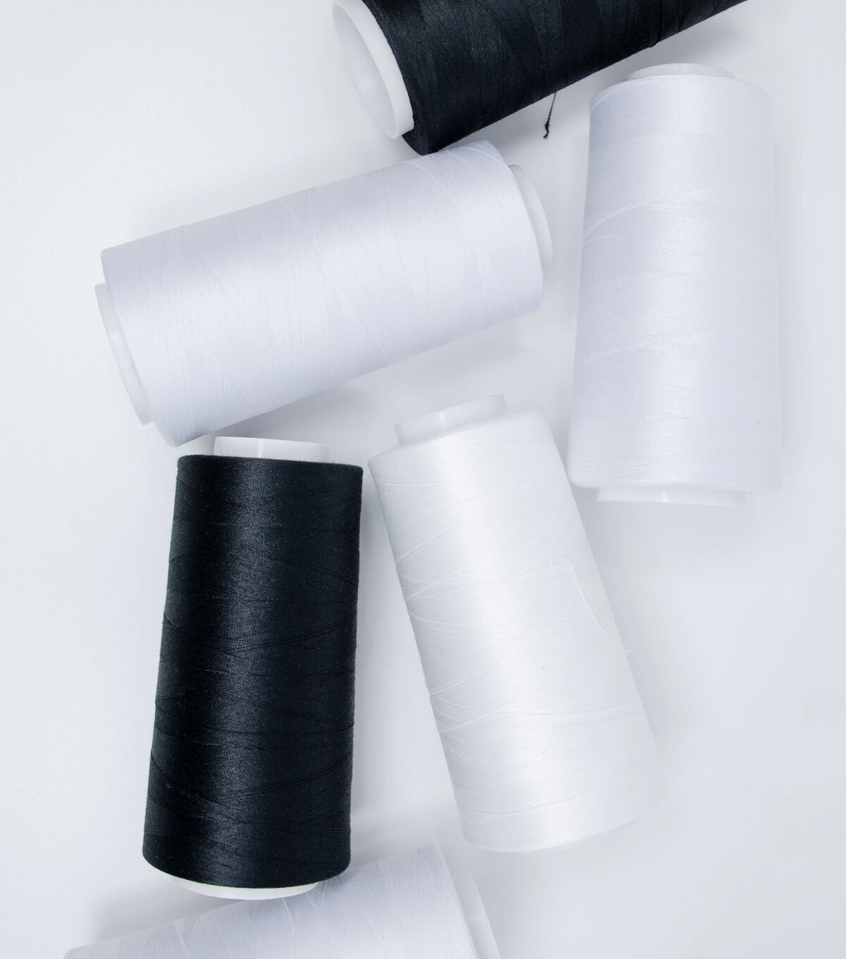 SCANFIL Premium Universal Poly No. 100 Thread 3000 Yds 6ct and Stand