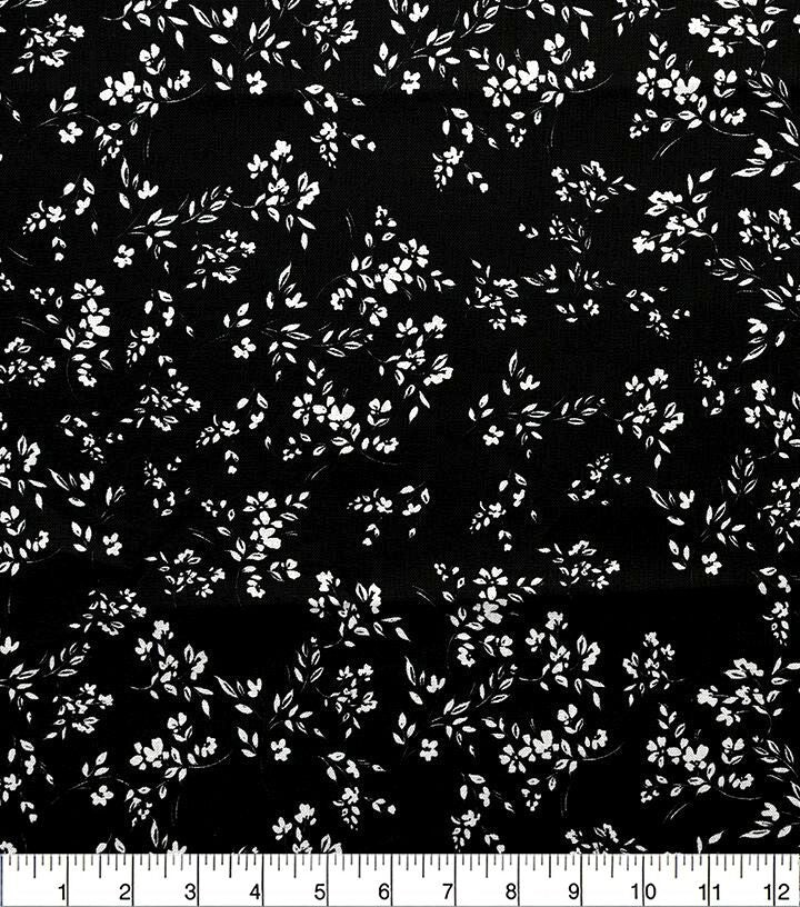18 x 21 Floral on Black Cotton Fabric Quarter 1pc by Keepsake Calico