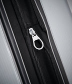 Winfield 3 DLX Medium Spinner Suitcase