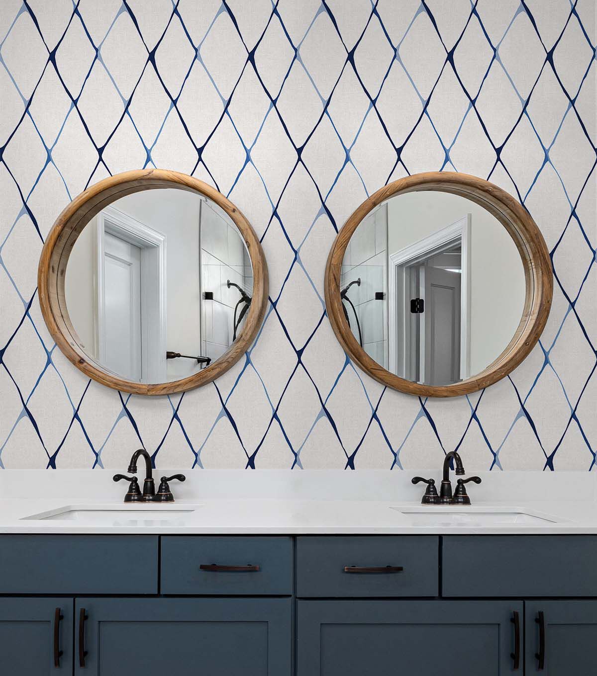 Surface Style 20.5' x 18' Luna Diamondlike Peel & Stick Wallpaper