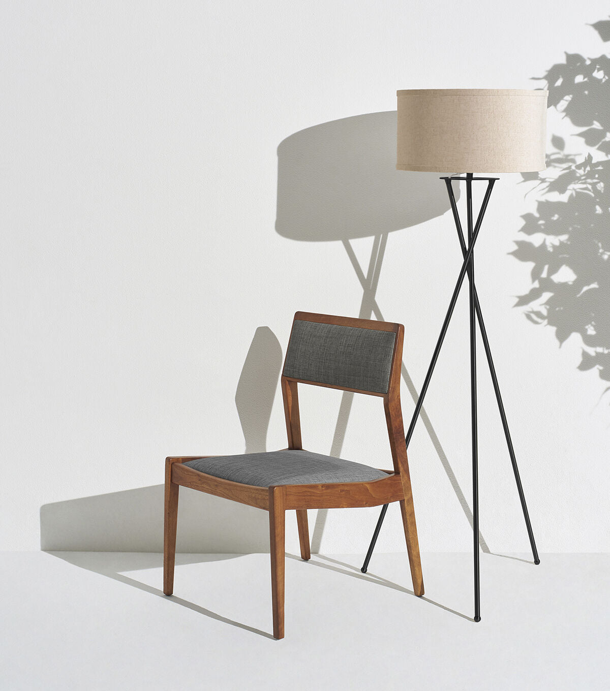 Brightech Jaxon LED Tripod Floor Lamp - Black