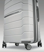 Freeform 28 Spinner Suitcase