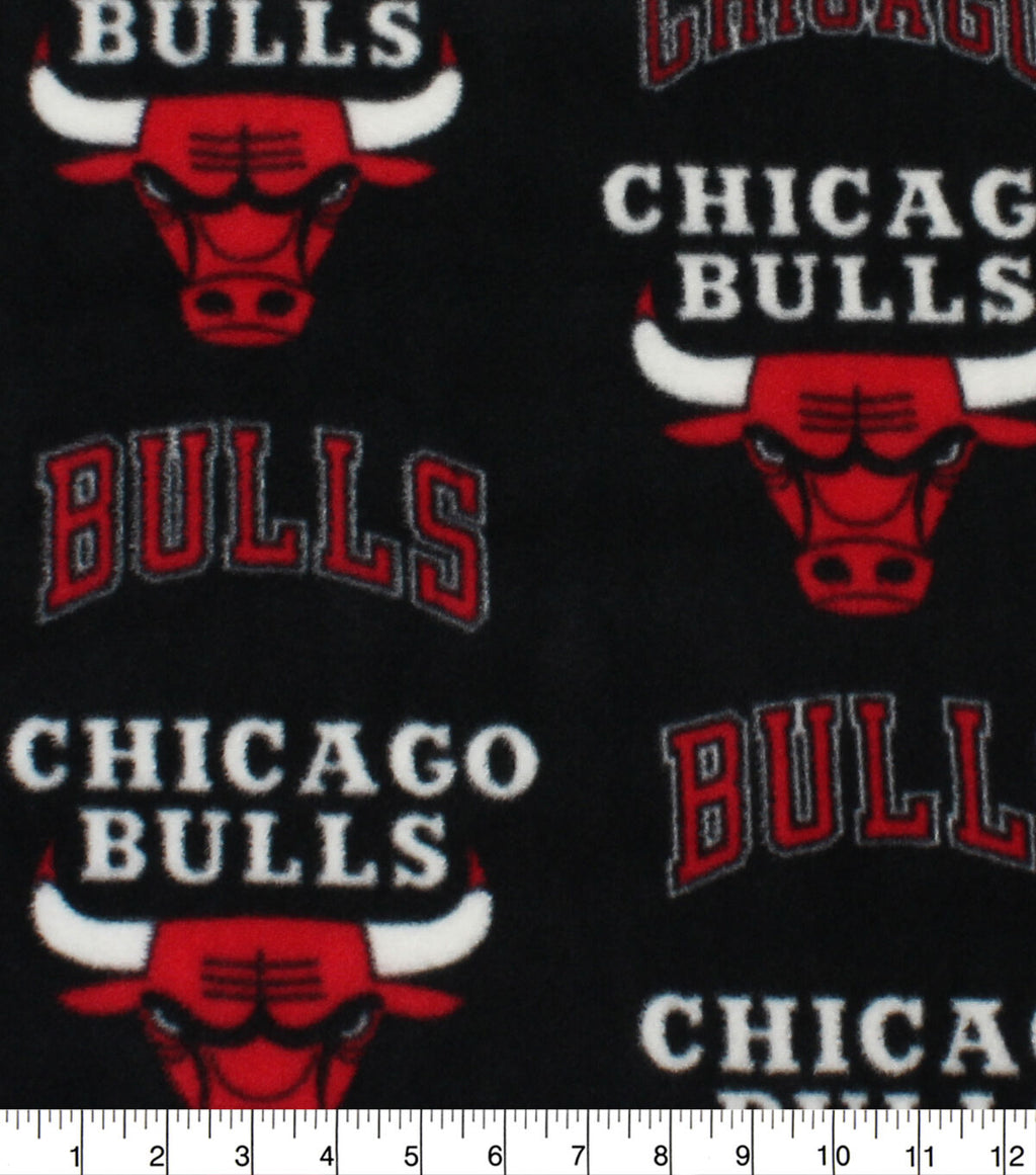 Chicago Bulls Fleece Fabric Toss